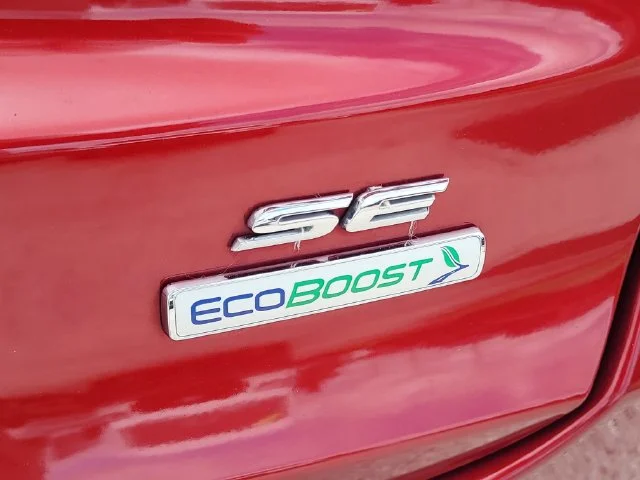 Certified Used 2019 Red Ford SE image 9
