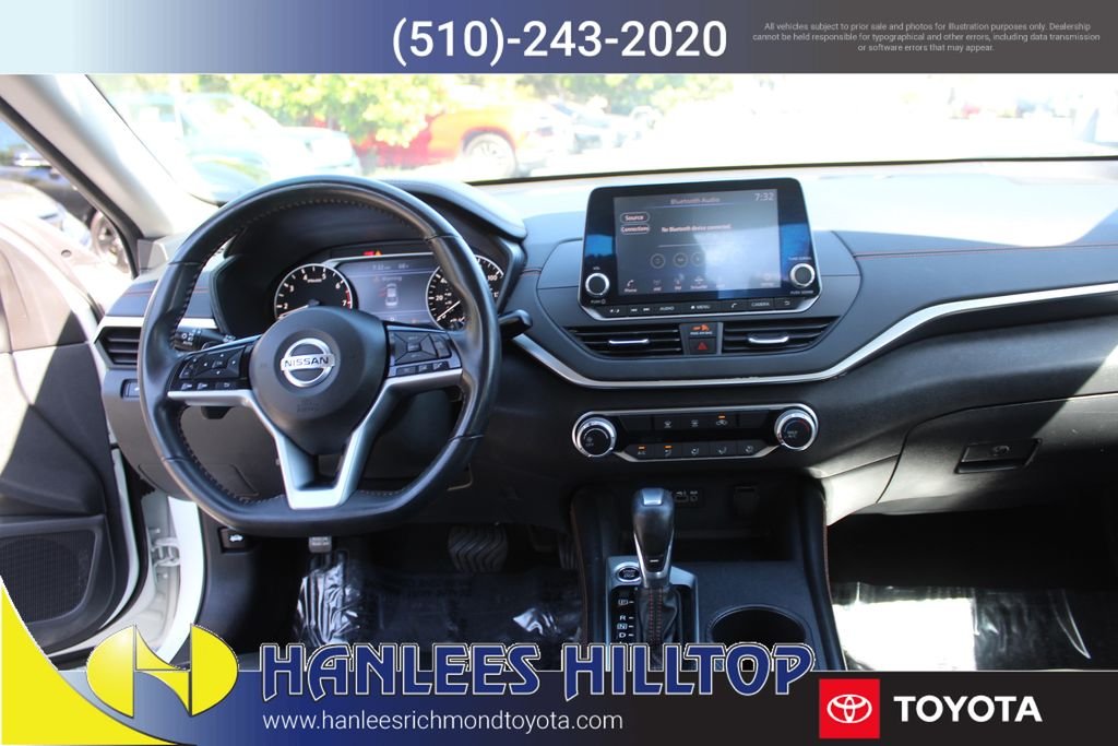 Used 2021 White Nissan 2.5 SR image 16