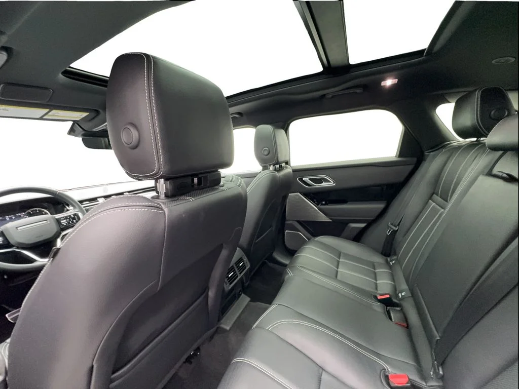 Used 2023 Gray Land Rover R-Dynamic S image 23