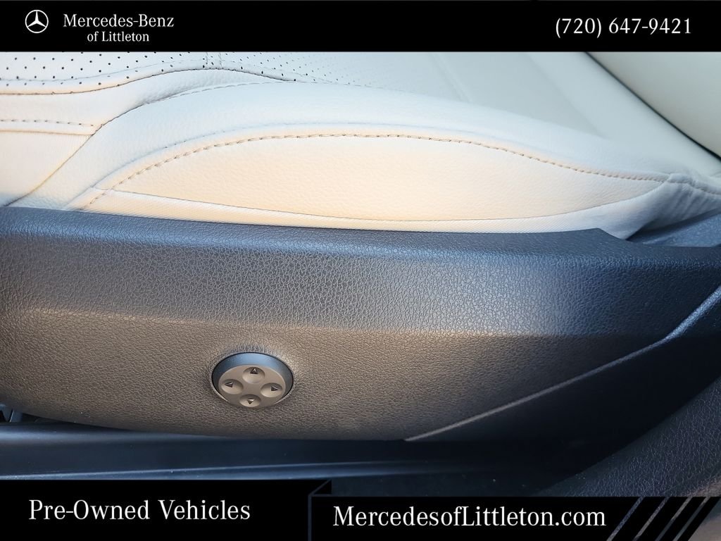 Used 2026 Silver Mercedes-Benz GLC 300 image 23