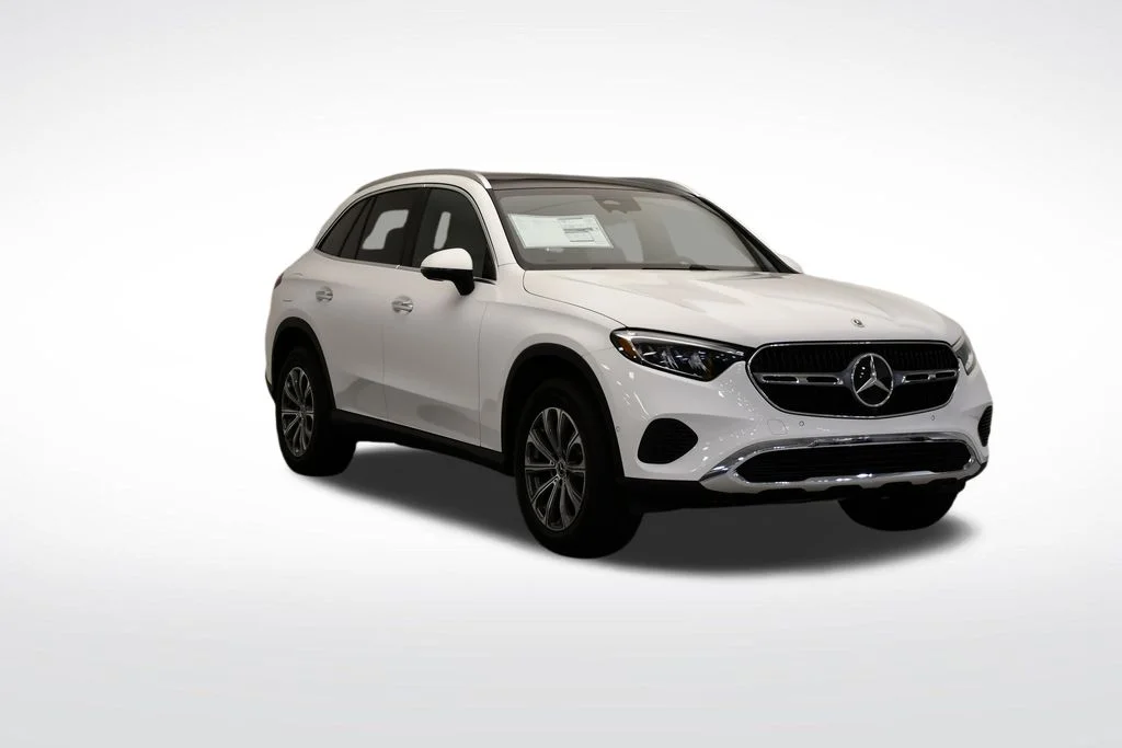 Certified Used 2026 Polar White Mercedes-Benz GLC 300 image 7