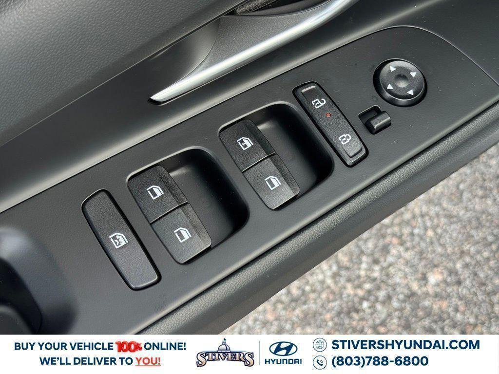 New 2026 White Hyundai SE image 23