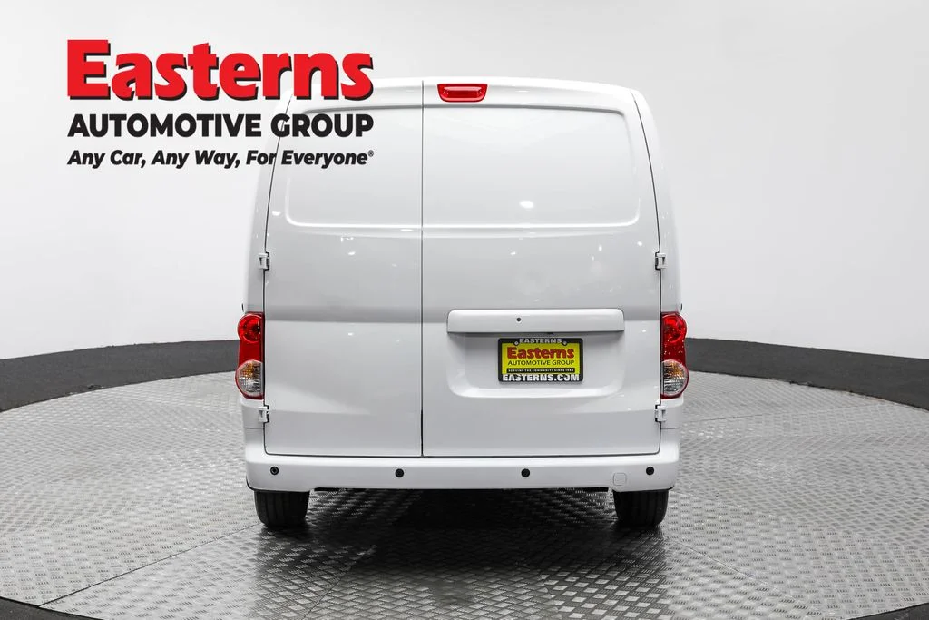 Used 2021 White Nissan SV image 6