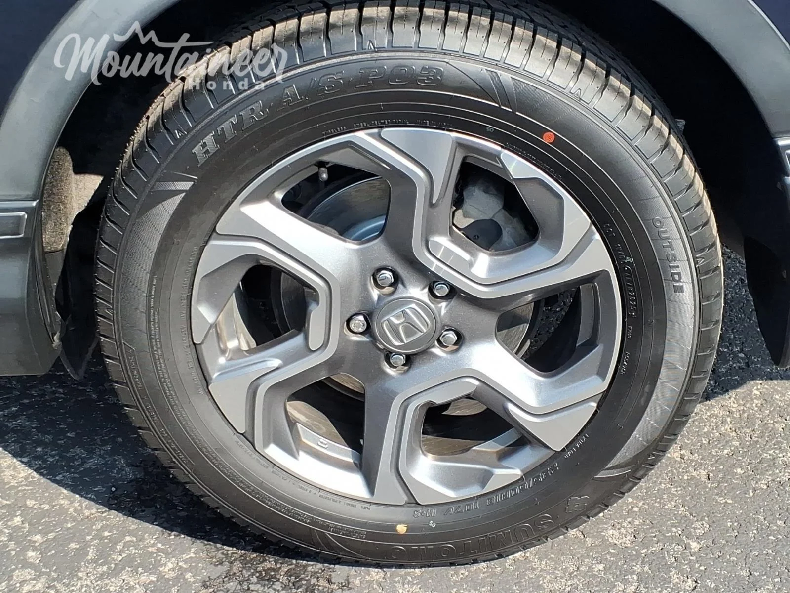 Used 2018 Obsidian Blue Pearl Honda EX-L image 11