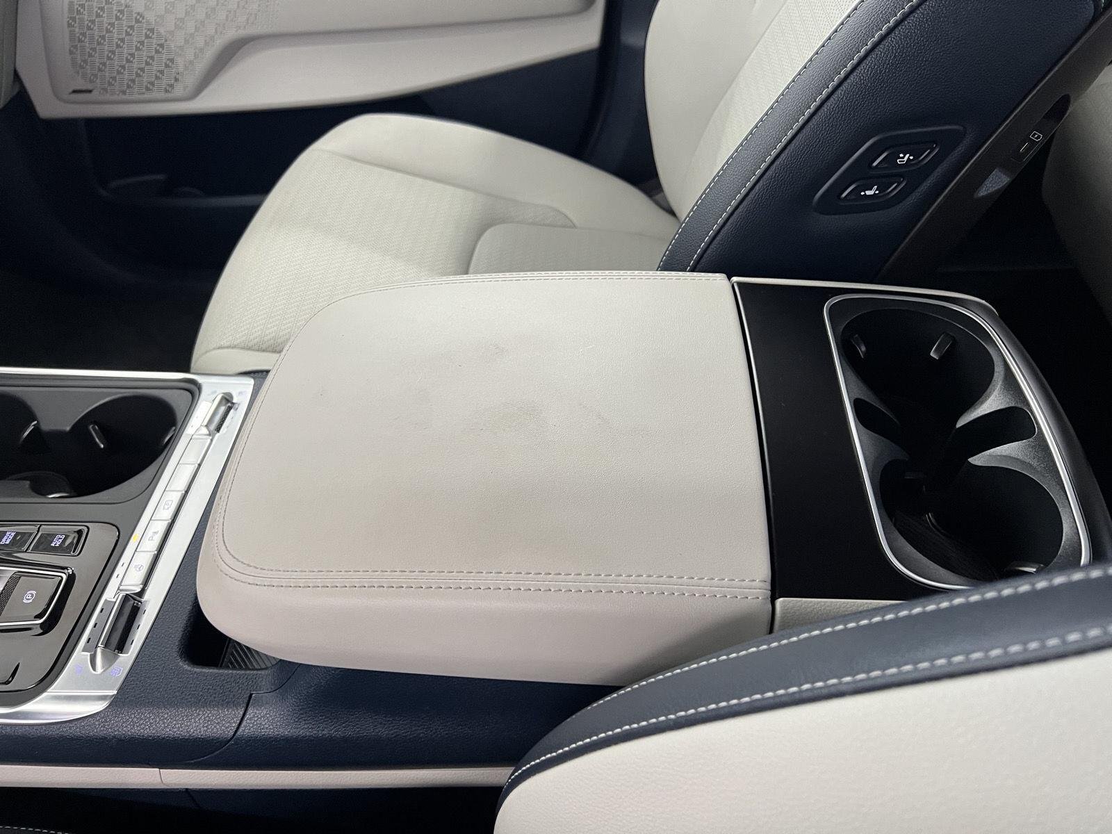 Used 2026 Snow White Pearl Kia SX Prestige image 23