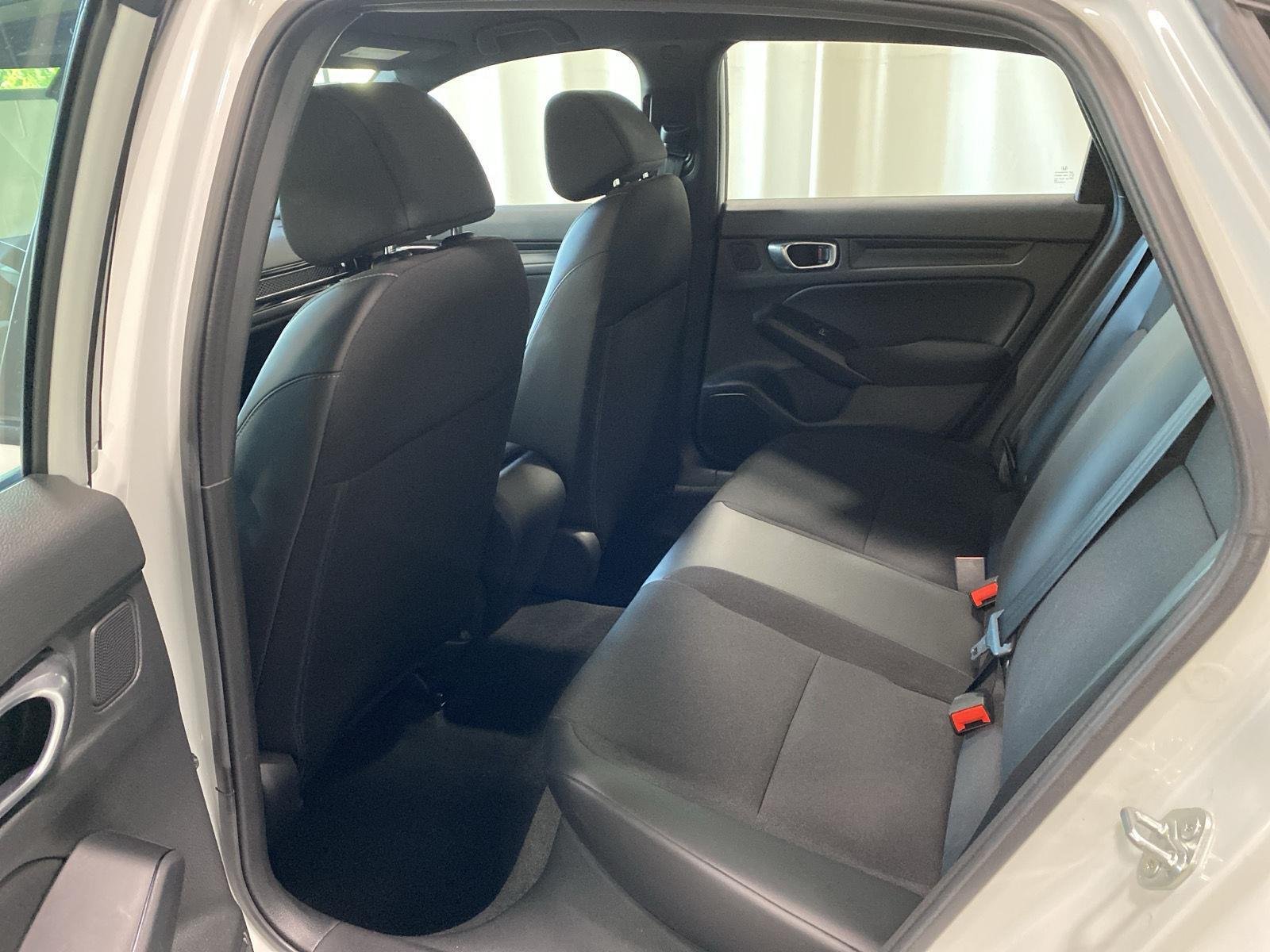 Used 2023 Platinum White Pearl Honda Sport image 10