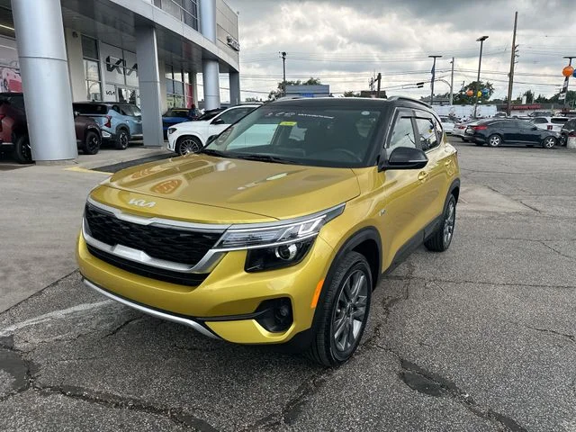 Used 2023 Yellow Kia S image 11