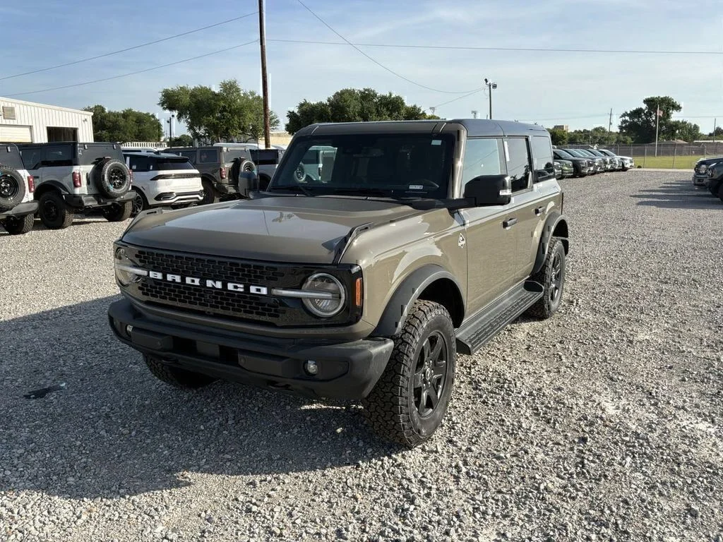 2025 Ford Bronco 4-Door Outer Banks - Photo 10