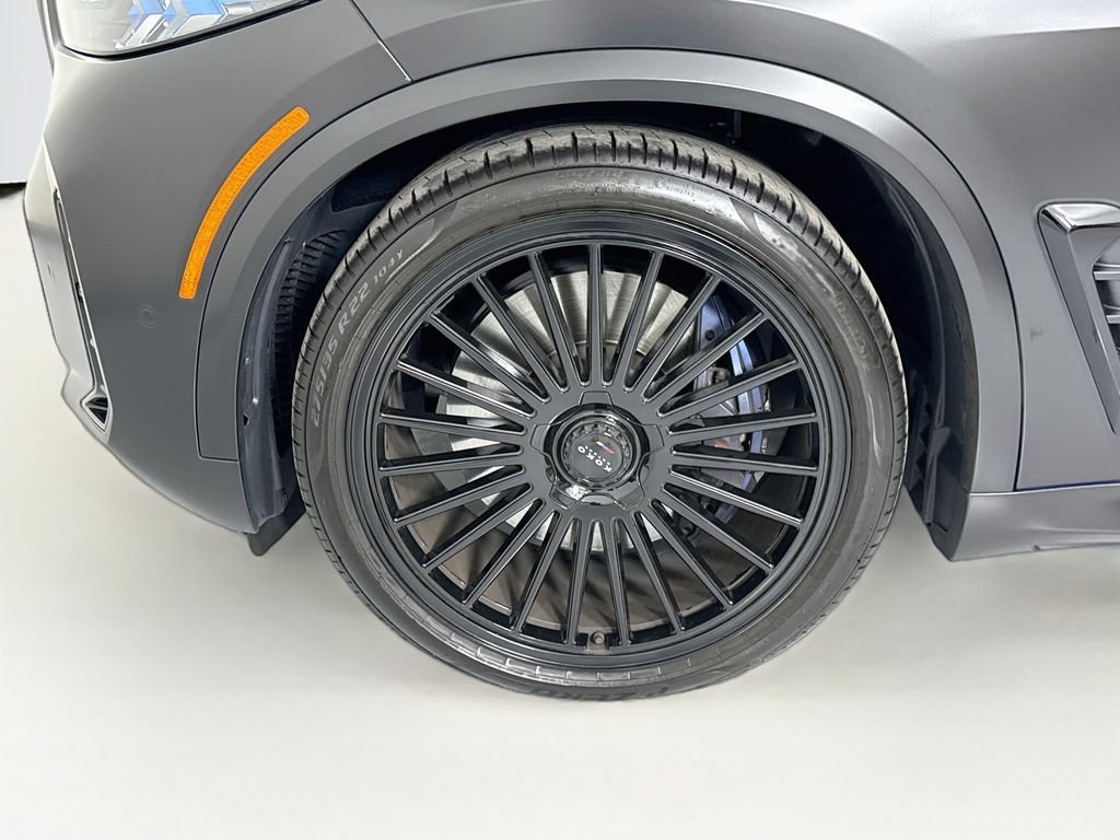 Used 2025 Blue Metallic BMW M60i image 31