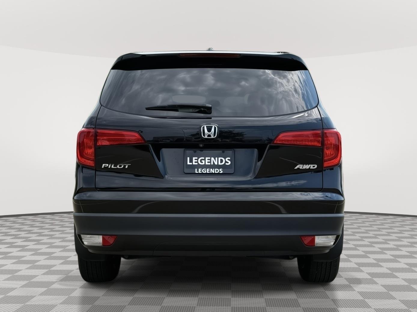 Used 2018 Crystal Black Pearl Honda EX-L image 5