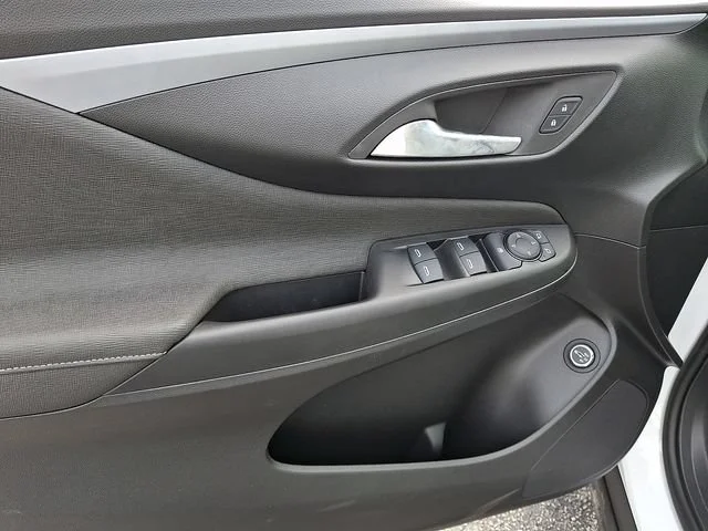 New 2026 Summit White Buick Preferred image 10