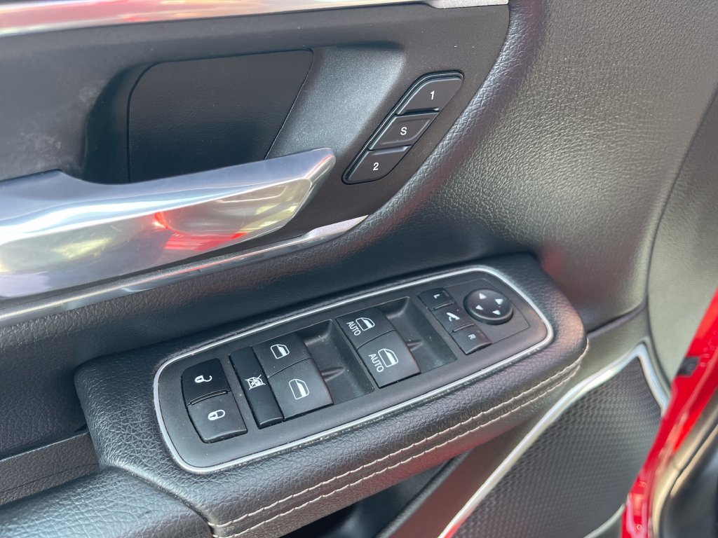 Used 2022 Red Ram Laramie image 12