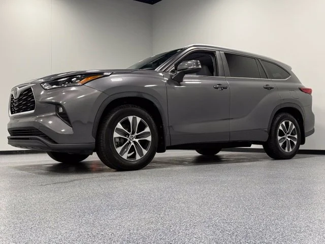 Used 2023 Gray Toyota XLE image 6
