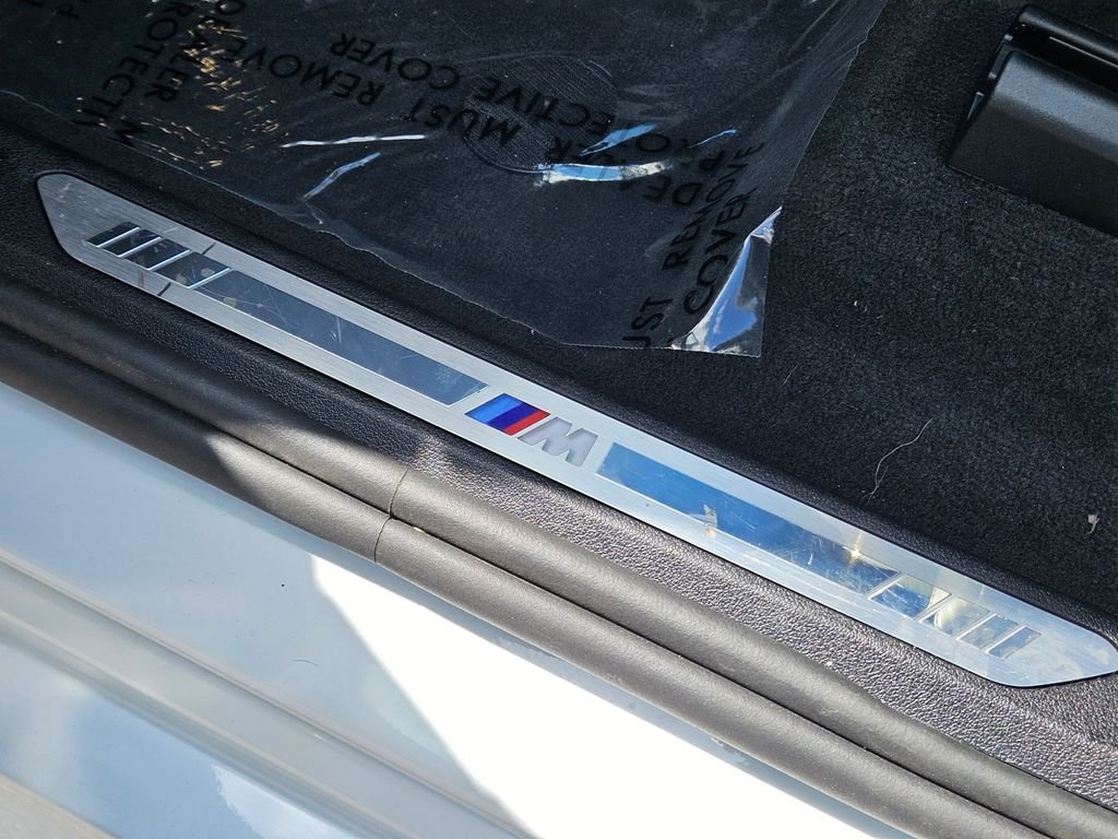 Certified Used 2026 Mineral White Metallic BMW xDrive40i image 40