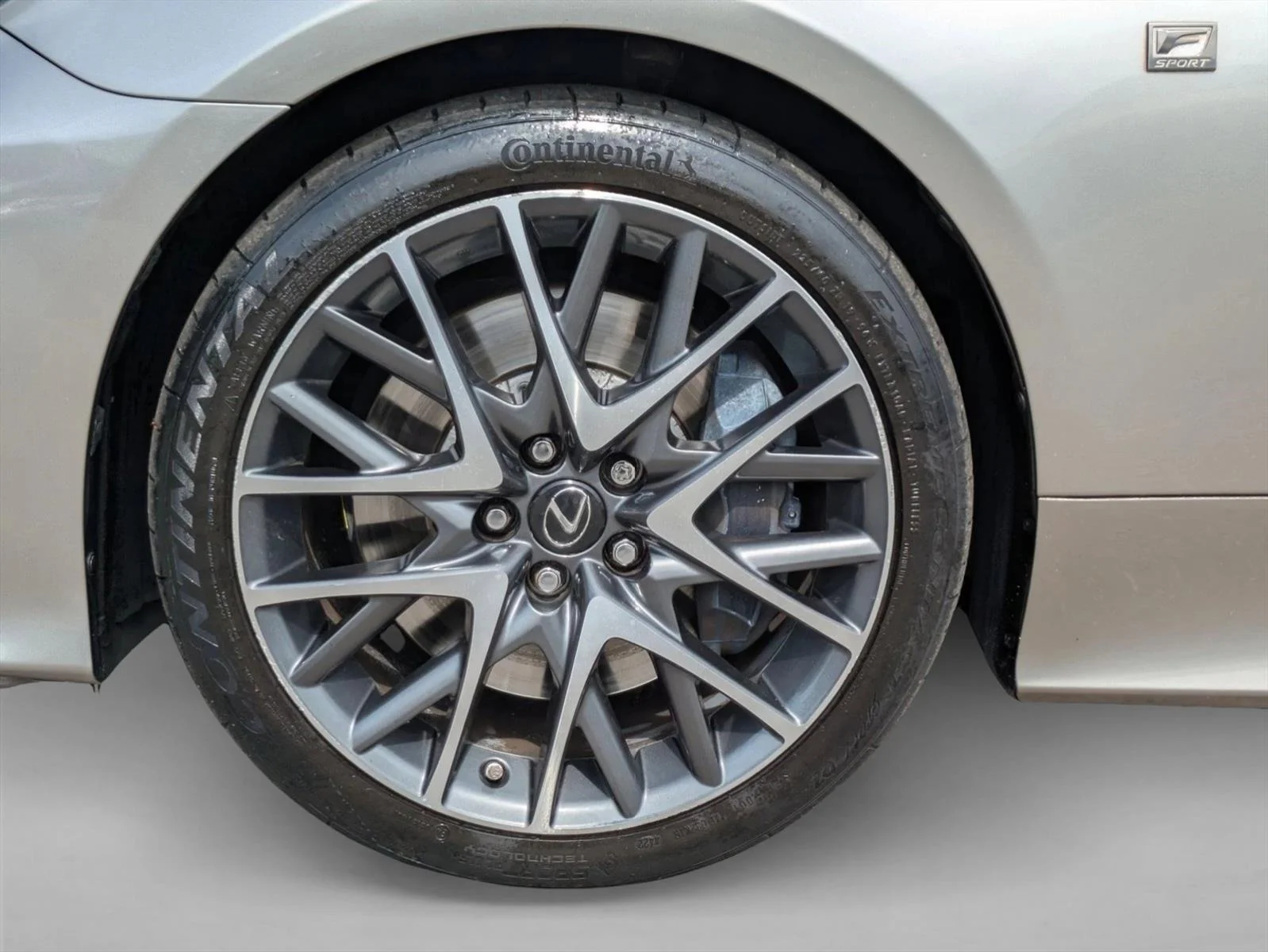 Used 2016 Atomic Silver Lexus  image 23