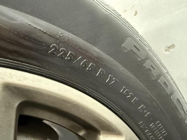 Used 2023 Gray Ford Base image 29