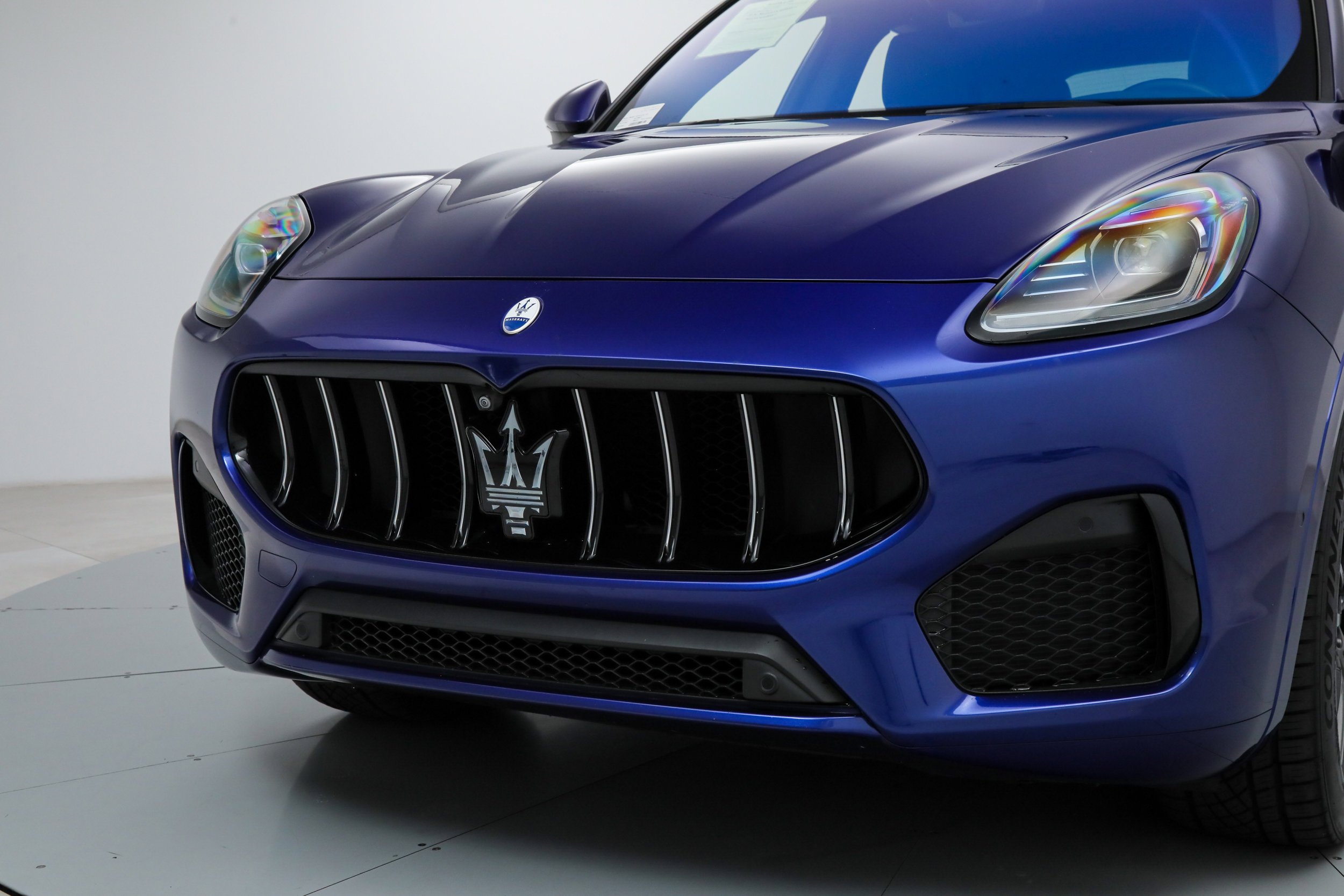 Certified Used 2023 Blue Maserati GT image 9