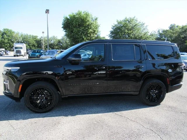New 2026 High Gloss Black Exterior Paint Jeep Limited Reserve image 4