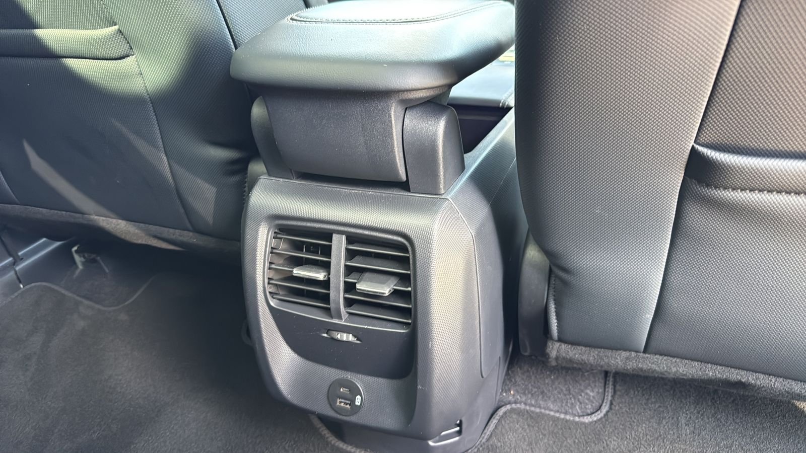 Used 2023 White Ford Premium image 27