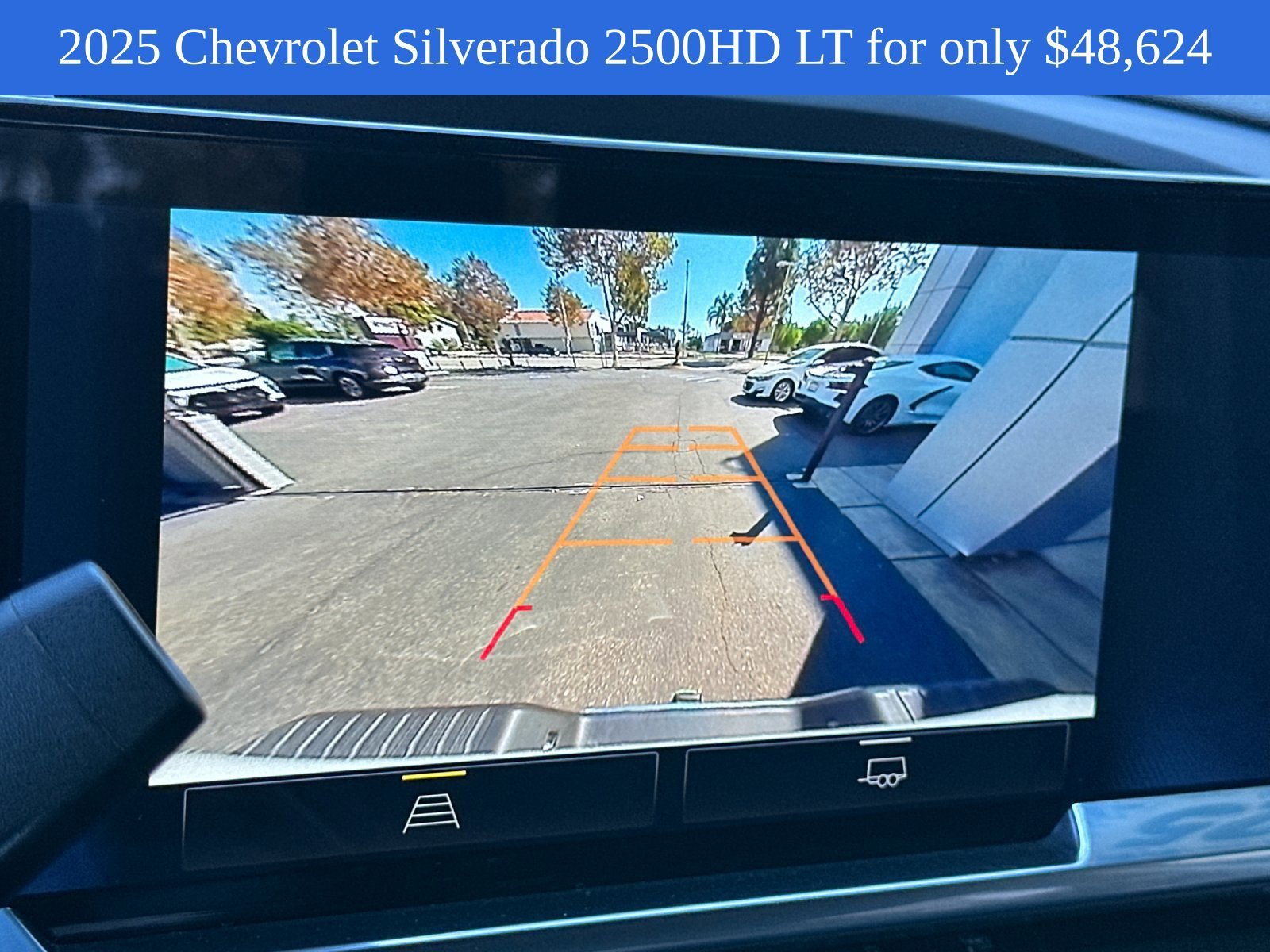 Used 2025 Summit White Chevrolet LT image 20