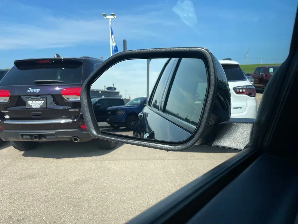 Used 2022 Blue Ford Limited image 36