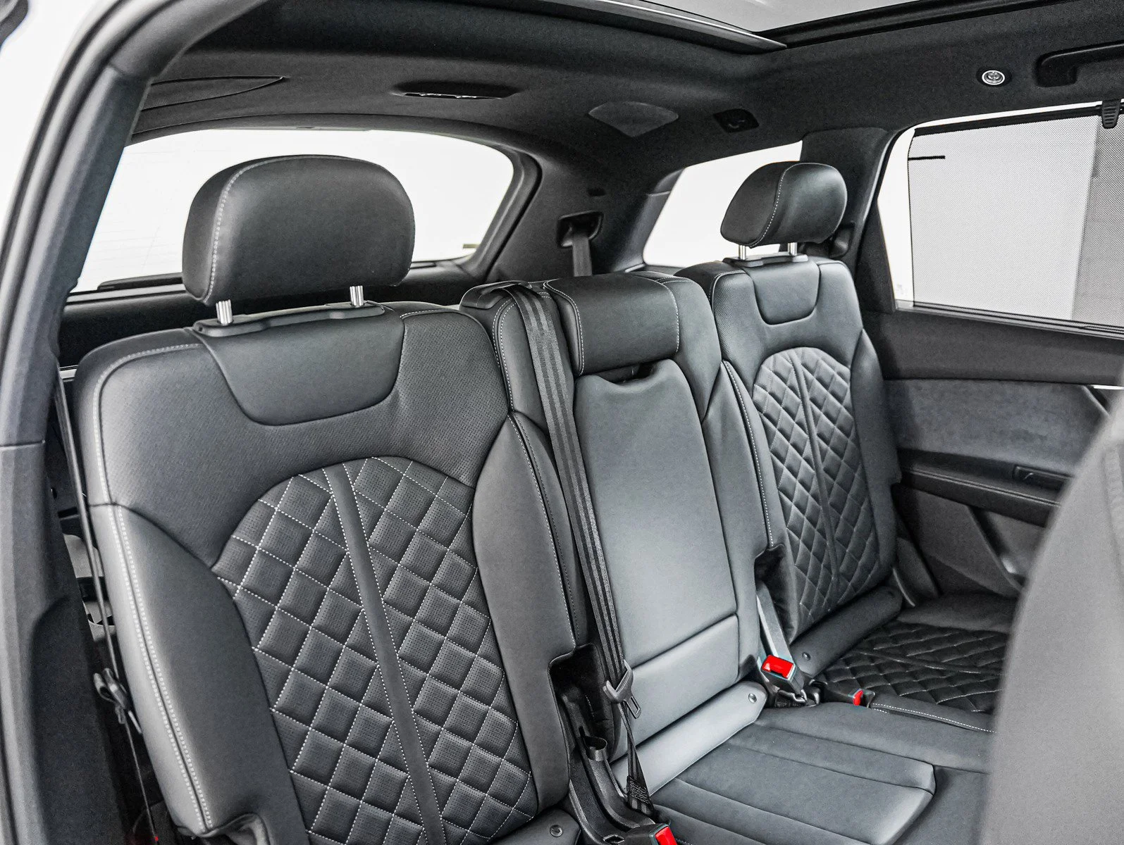 New 2026 Glacier White Metallic Audi Premium Plus image 13