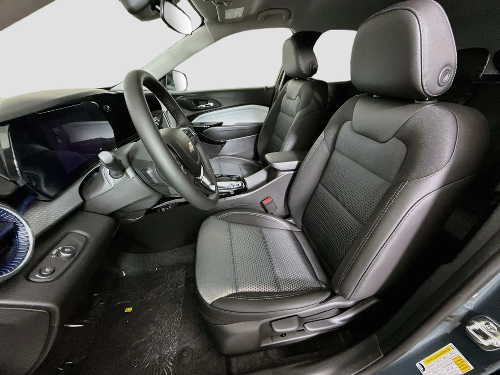 2026 Chevrolet Trax LT - Photo 19