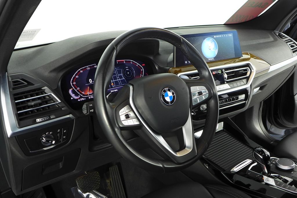 Used 2023 Black Sapphire Metallic BMW sDrive30i image 31