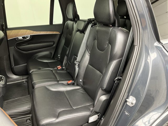 2022 Volvo XC90 Momentum - Photo 14