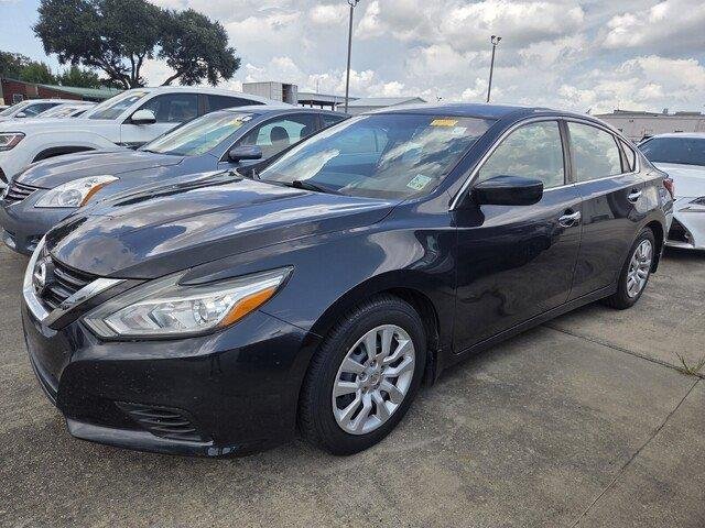 Used 2018 Storm Blue Nissan 2.5 S image 7