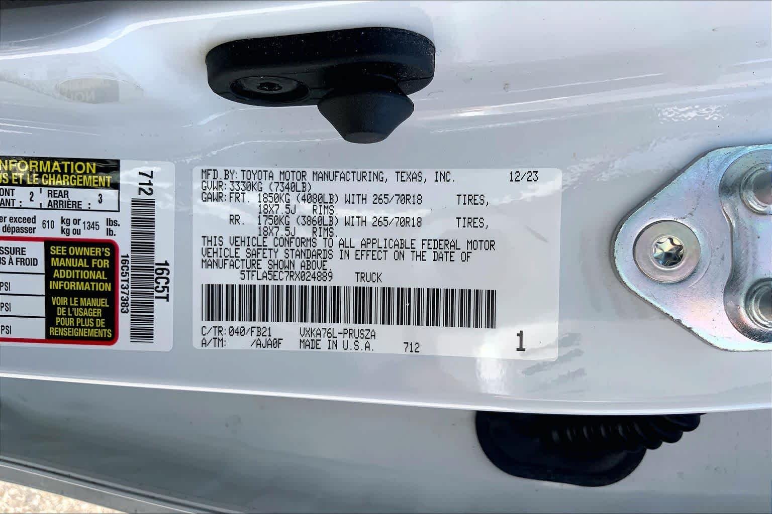 Used 2024 Ice Cap Toyota SR5 image 36