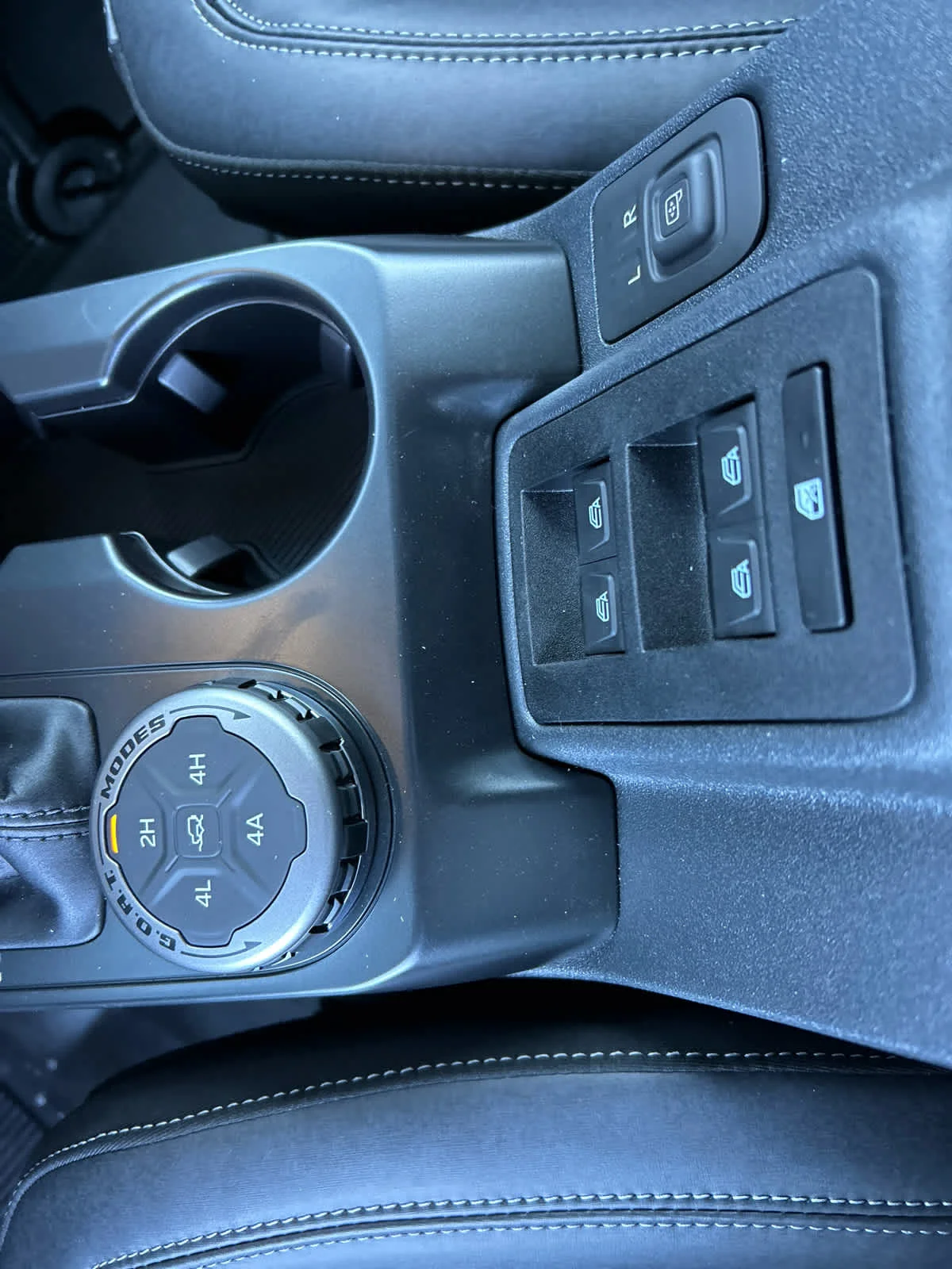 New 2025 Marsh Gray Ford Badlands® image 32