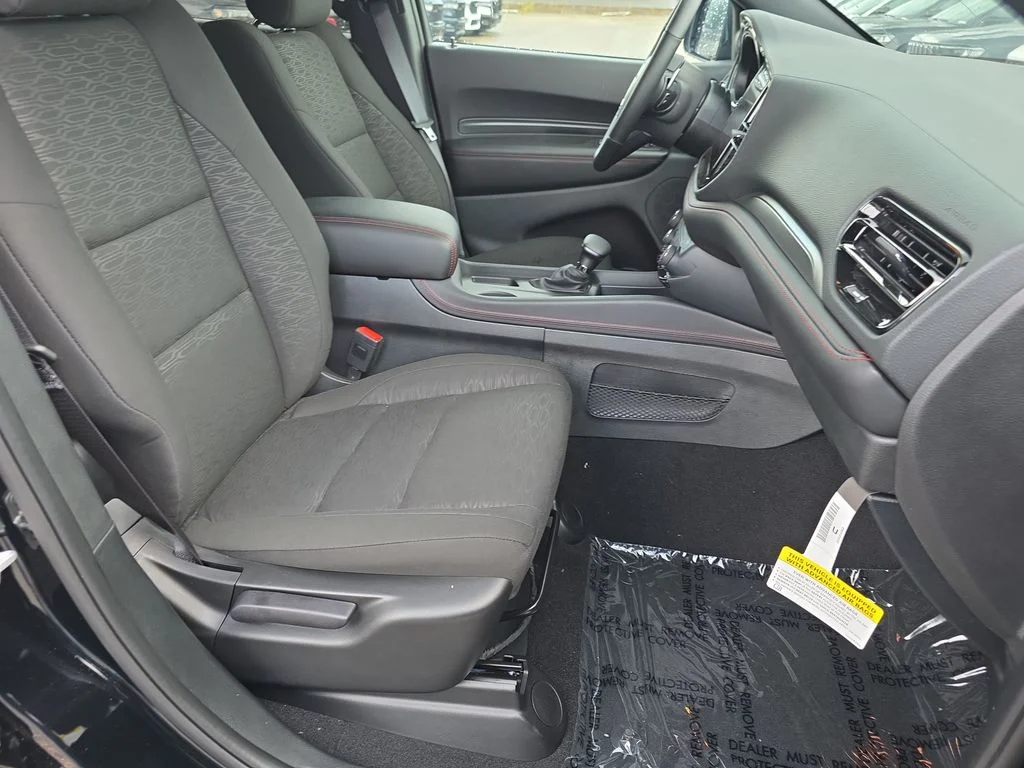 New 2026 Diamond Black Clear-Coat Exterior Paint Dodge GT image 34