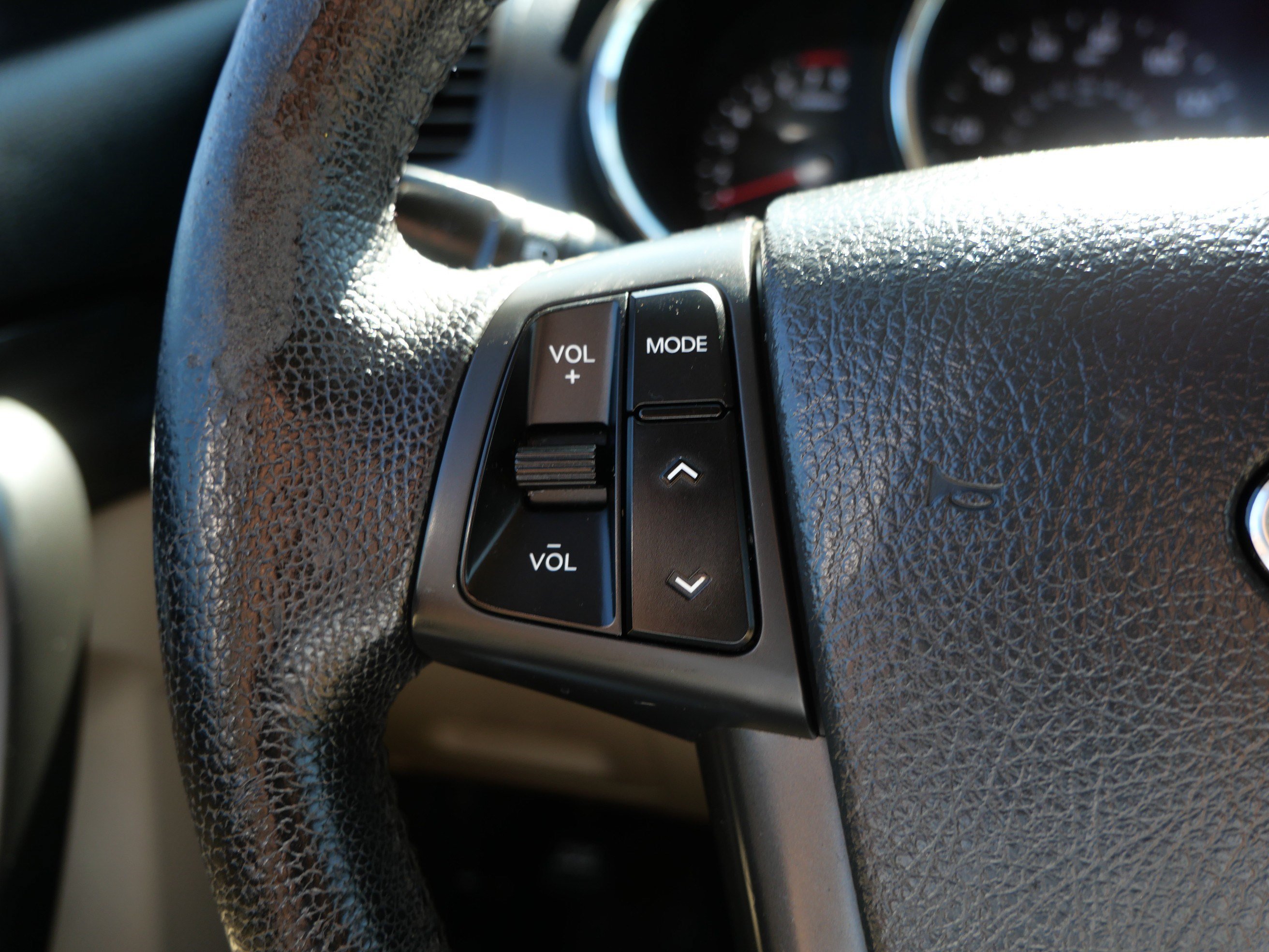 Used 2013 Metal Bronze Kia EX image 28