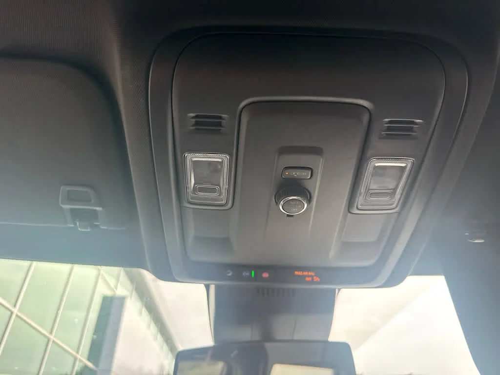 Used 2025 Black Chevrolet LT image 30