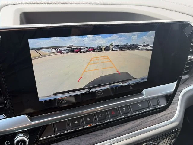 New 2026 White GMC SLT image 19