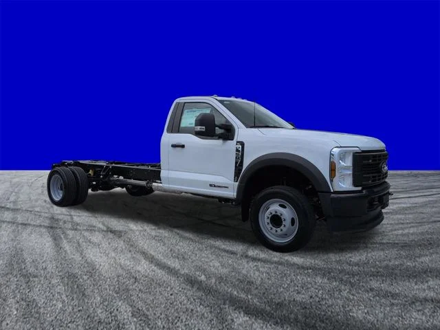 New 2026 Oxford White Ford F-450® XL image 2