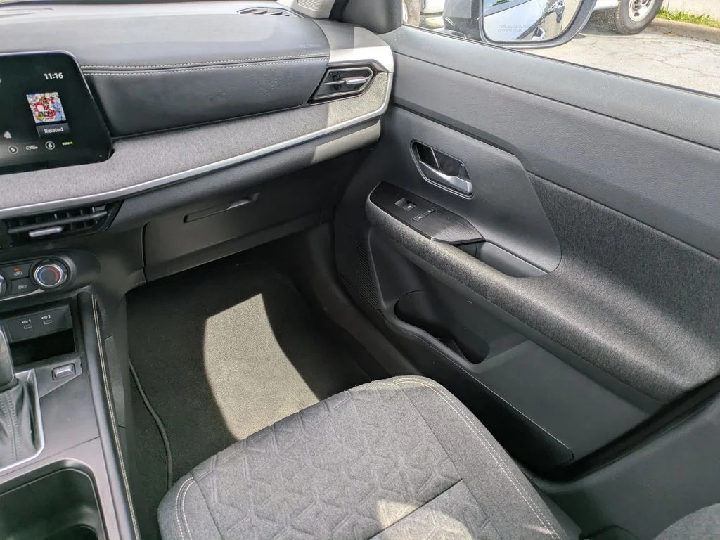 Certified Used 2025 Gun Metallic Nissan SV image 18