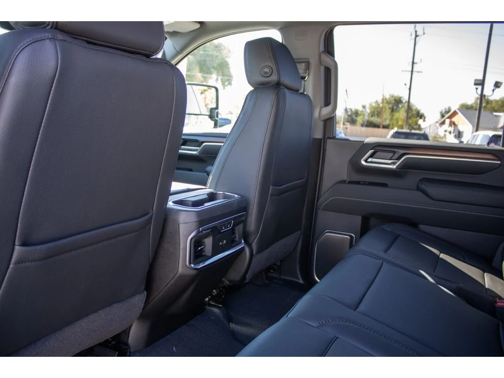 2026 GMC Sierra 3500HD Denali - Photo 23
