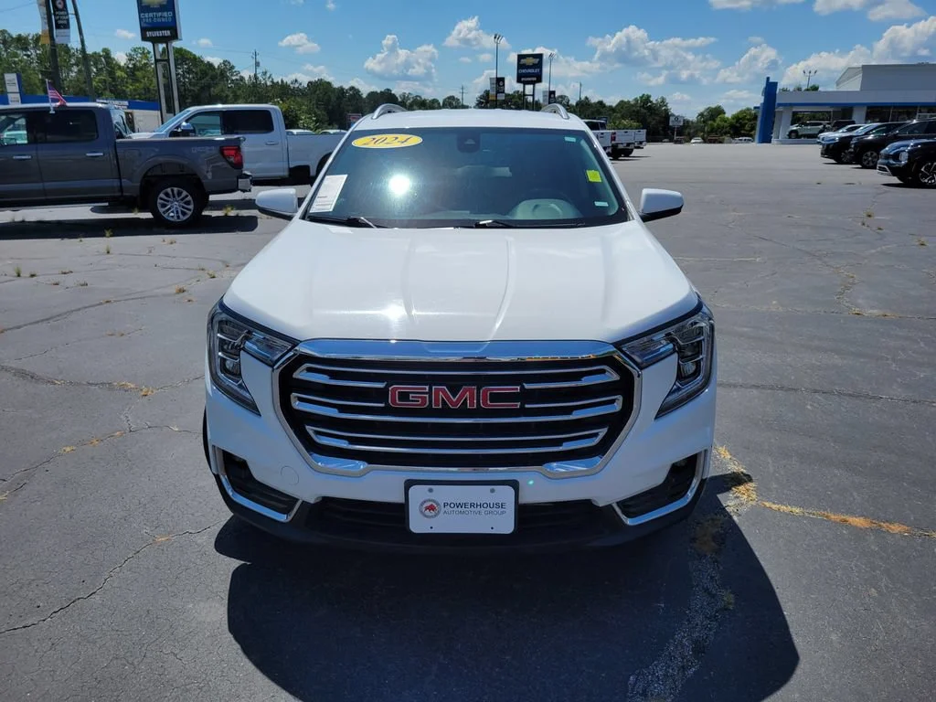 Used 2024 Summit White GMC SLT image 8