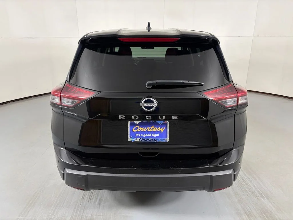 Used 2024 Black Nissan S image 7