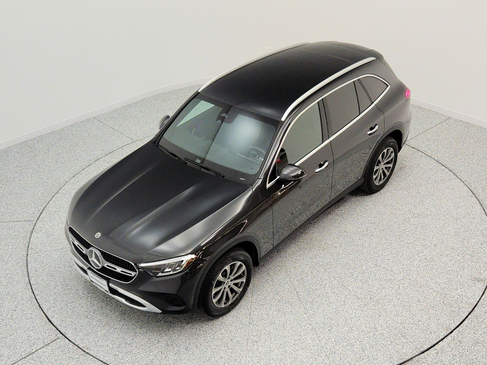Certified Used 2026 Graphite Grey Metallic Mercedes-Benz GLC 300 SUV image 22