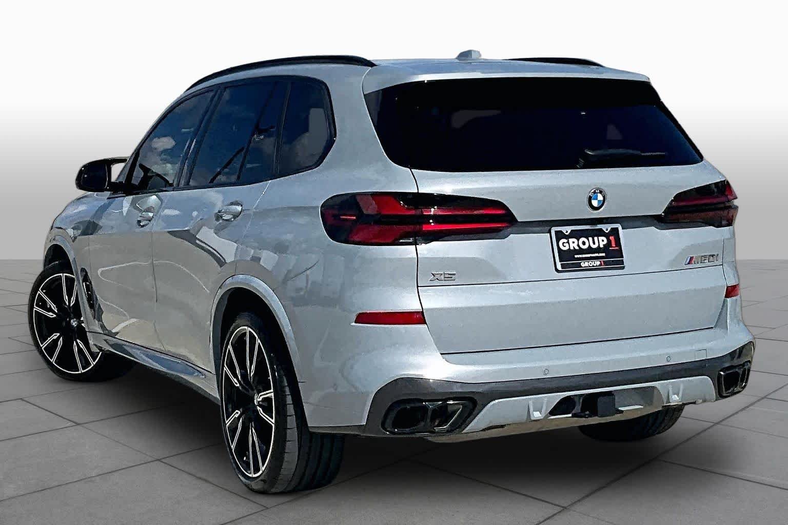 Used 2026 Brooklyn Grey Metallic BMW M60i image 11