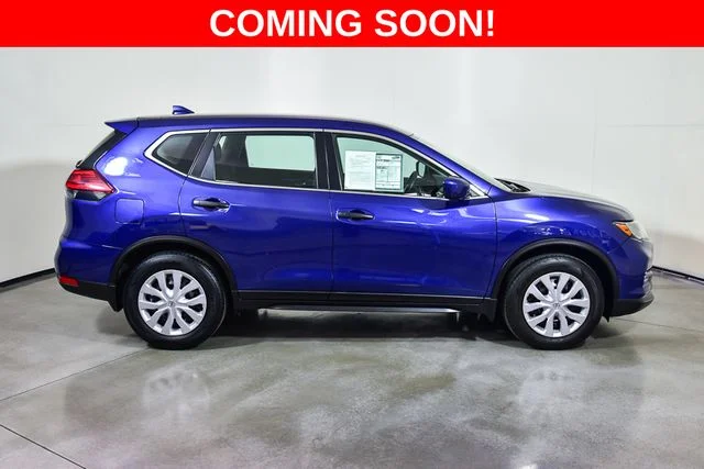 Used 2017 Blue Nissan S image 6