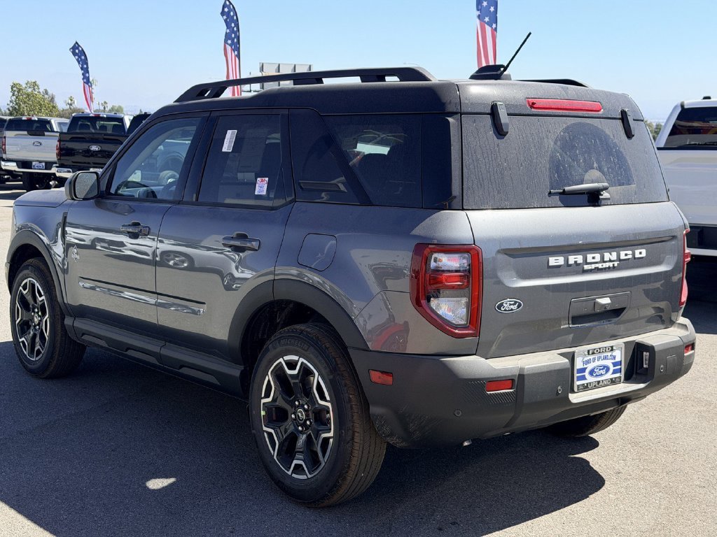 New 2026 Carbonized Gray Metallic Ford Outer Banks® image 5