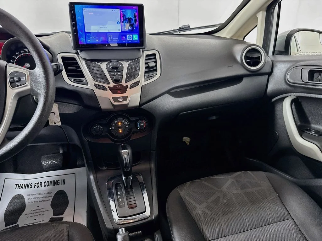 Used 2013 Silver Ford SE image 26