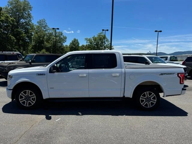 Used 2017 White Ford XLT image 4