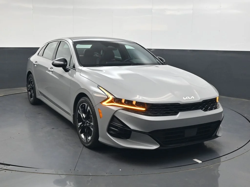 Used 2022 Gray Kia GT-Line image 2