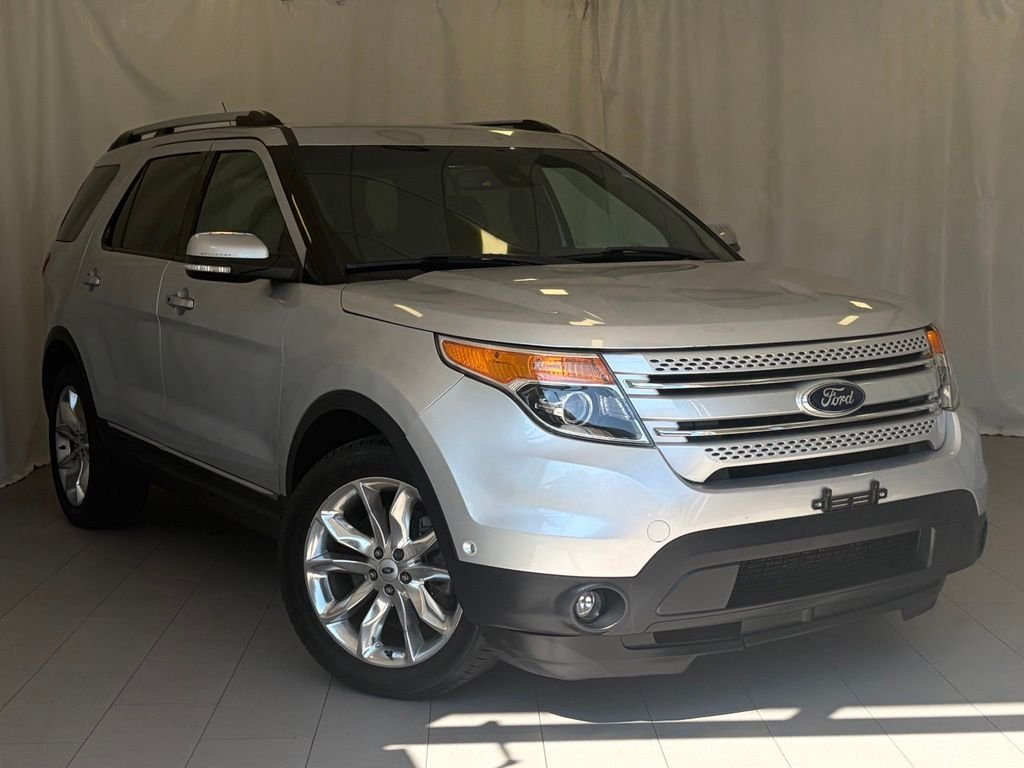 Used 2014 Ingot Silver Ford Limited image 5