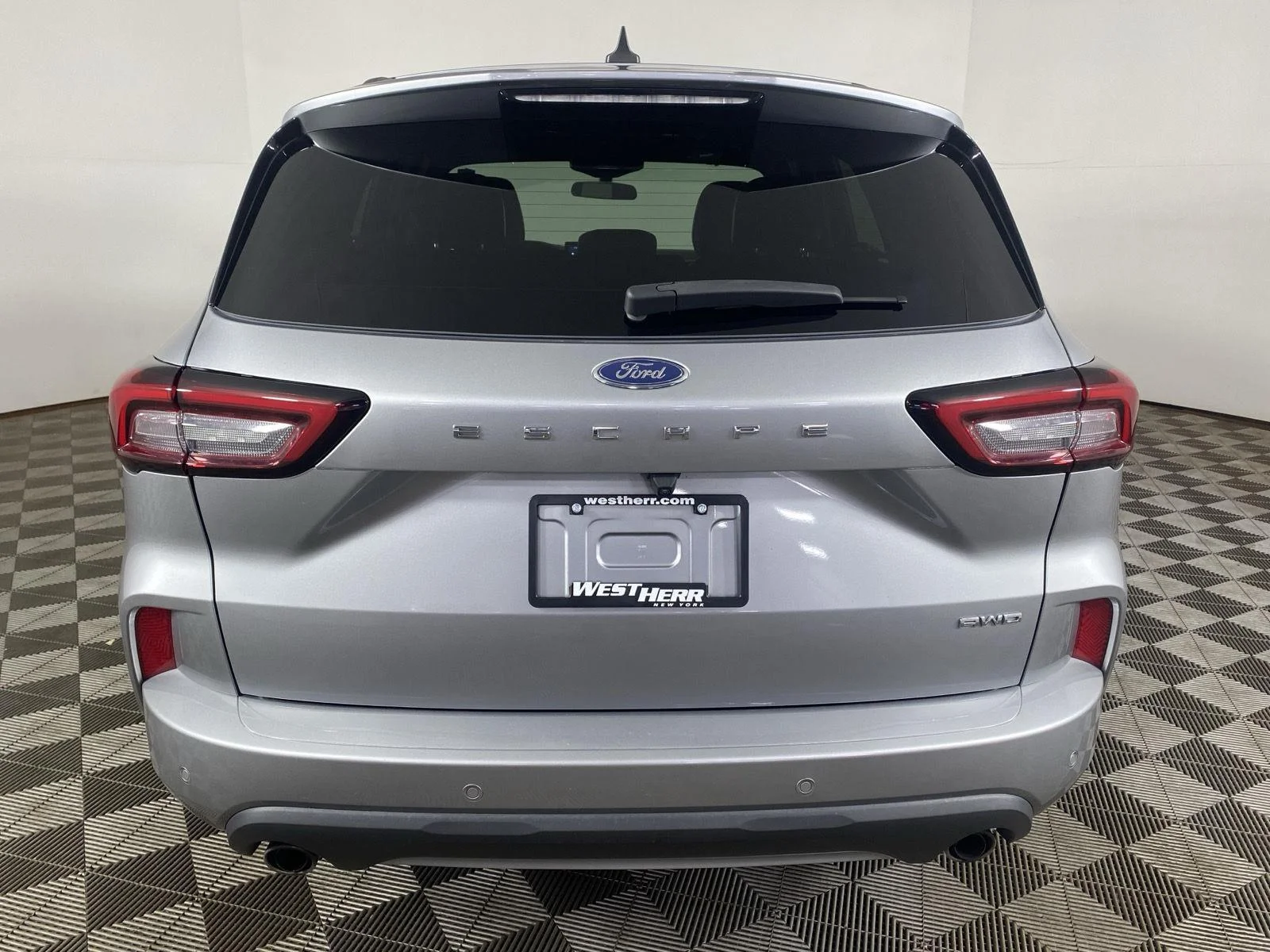 Used 2023 Iconic Silver Ford ST-Line image 6
